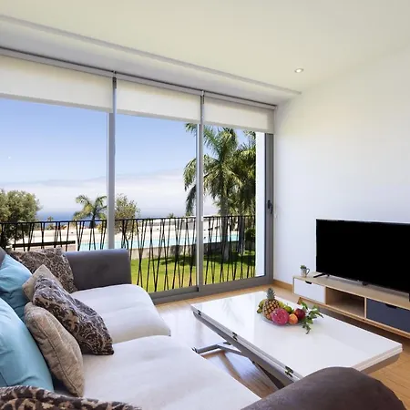 Home2book Sea View & Pool Getaway, Santa Úrsula